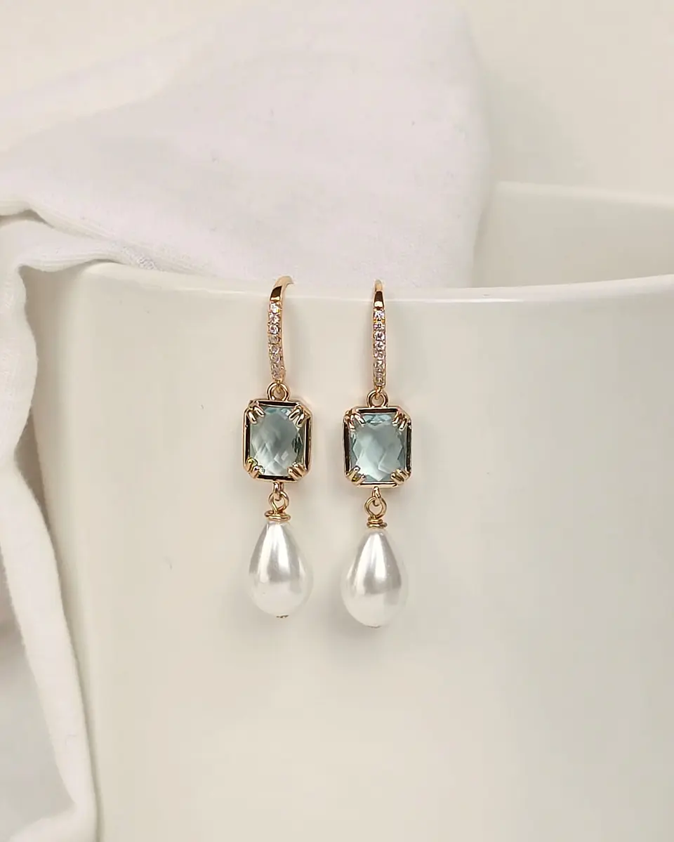 Aros circonita, cristal color y perla gold 1