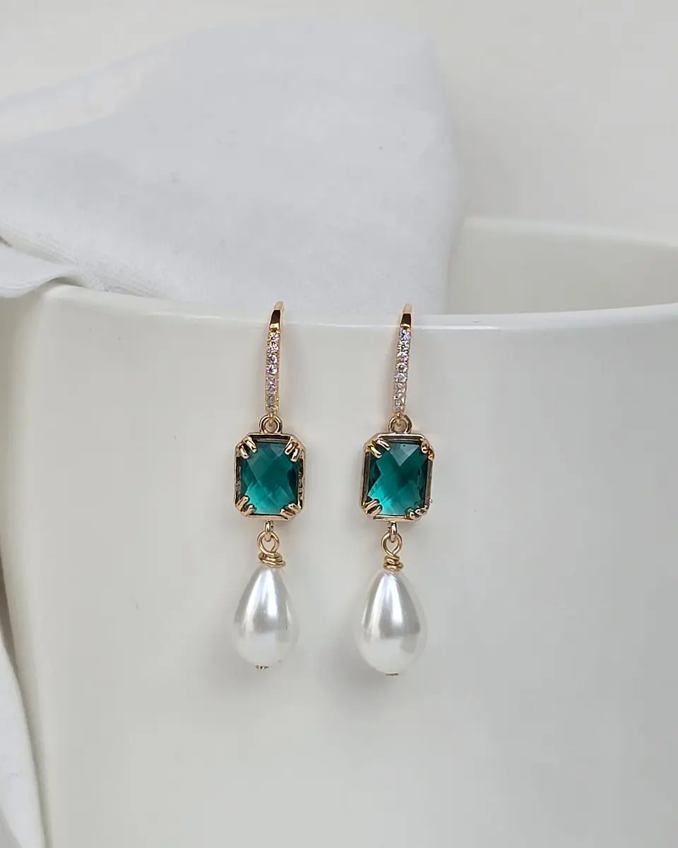 Aros circonita, cristal color y perla gold 2