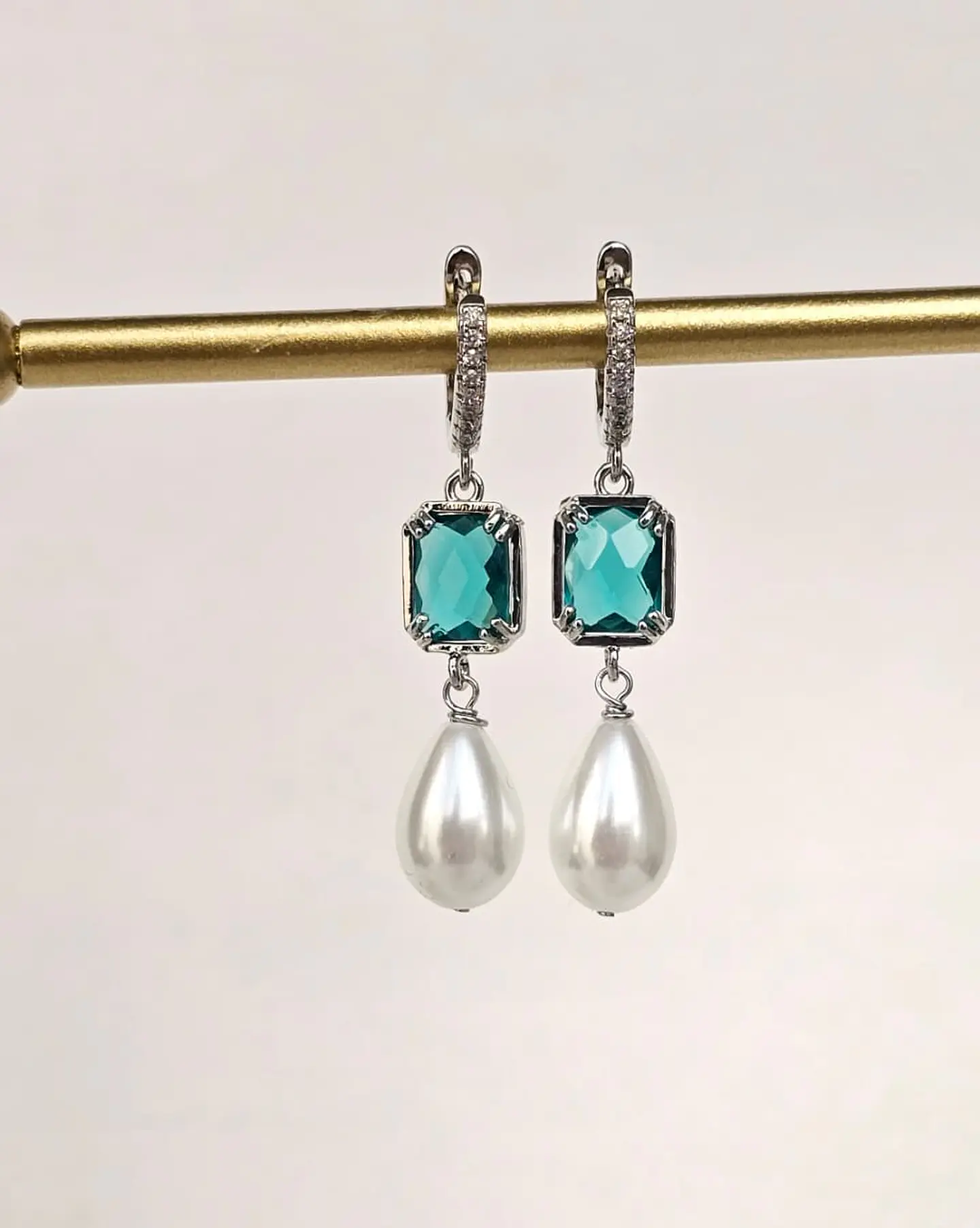 Aros circonitas, cristal color y perla silver 4