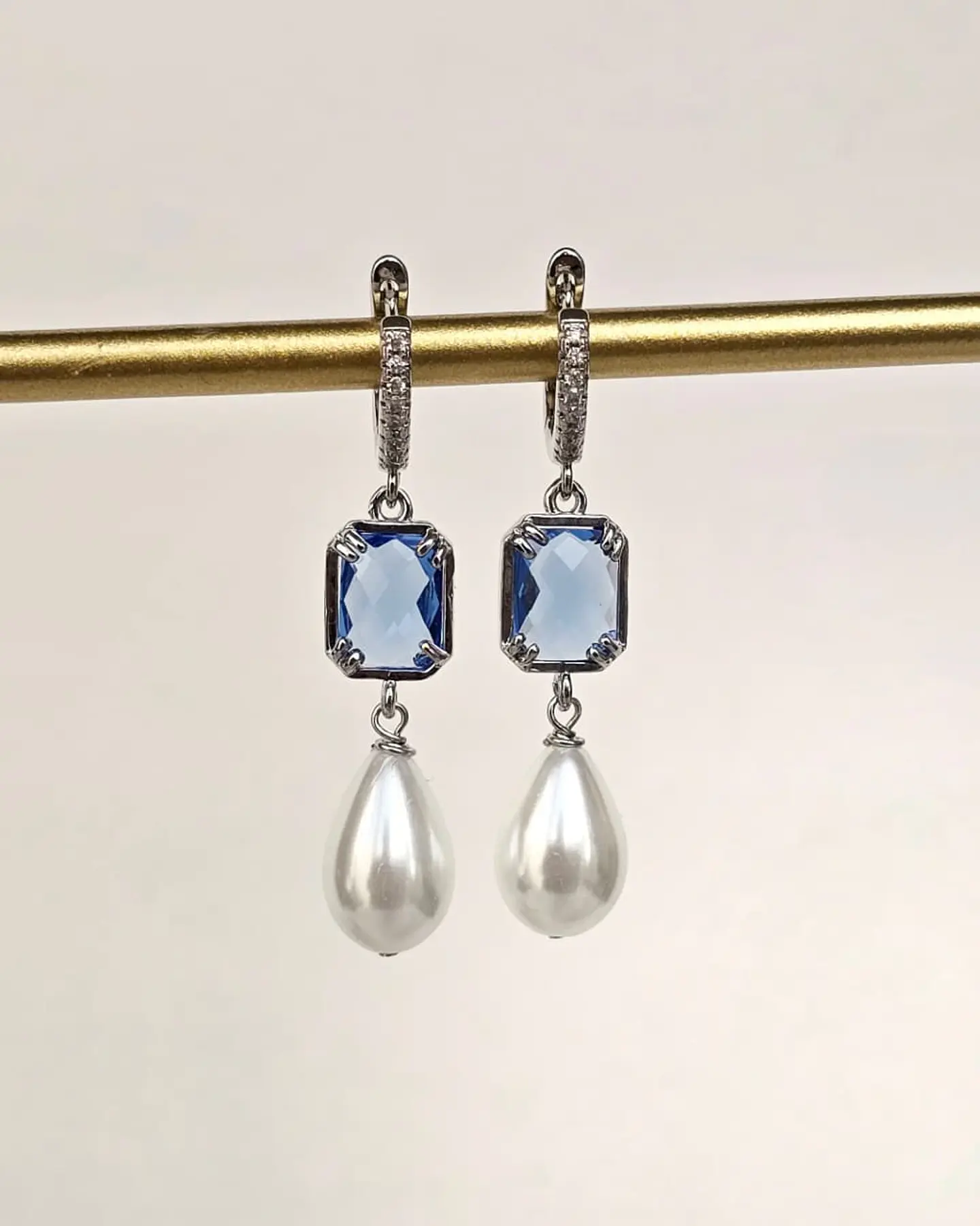 Aros circonitas, cristal color y perla silver 3