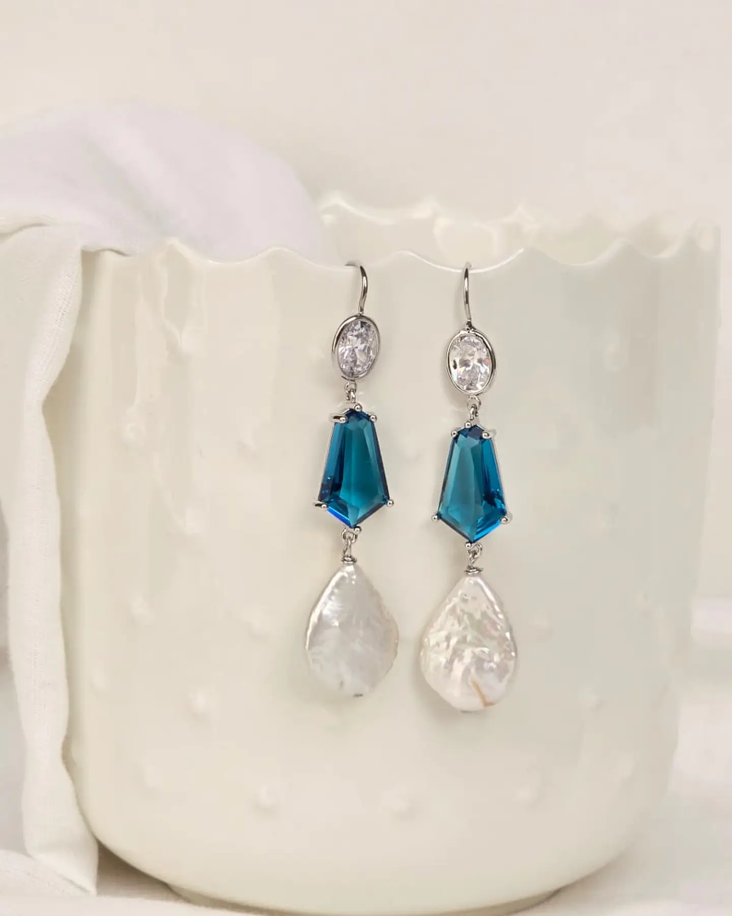 Aros circón, cristal color y perla 3