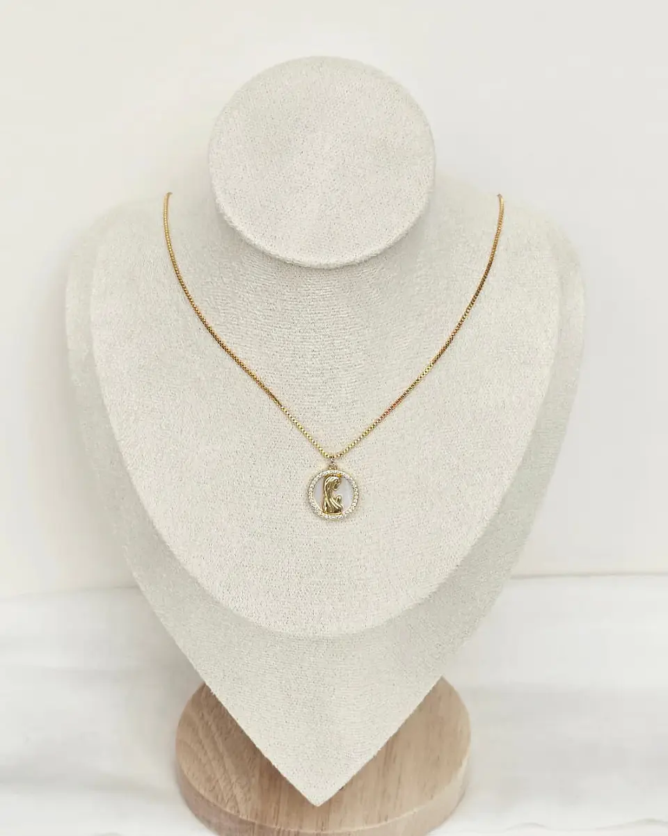 Collar virgen con nácar y circonitas 2