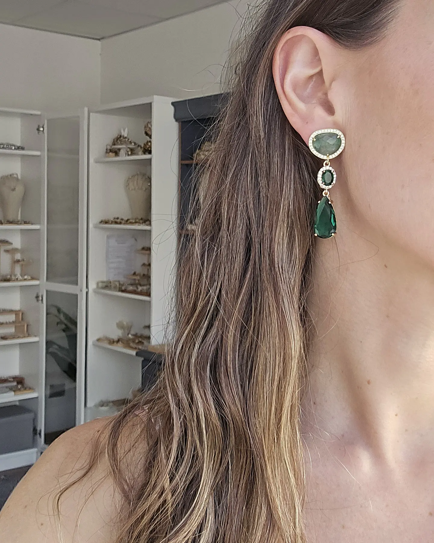 Aros color con piedra natural, circones y cristal 10