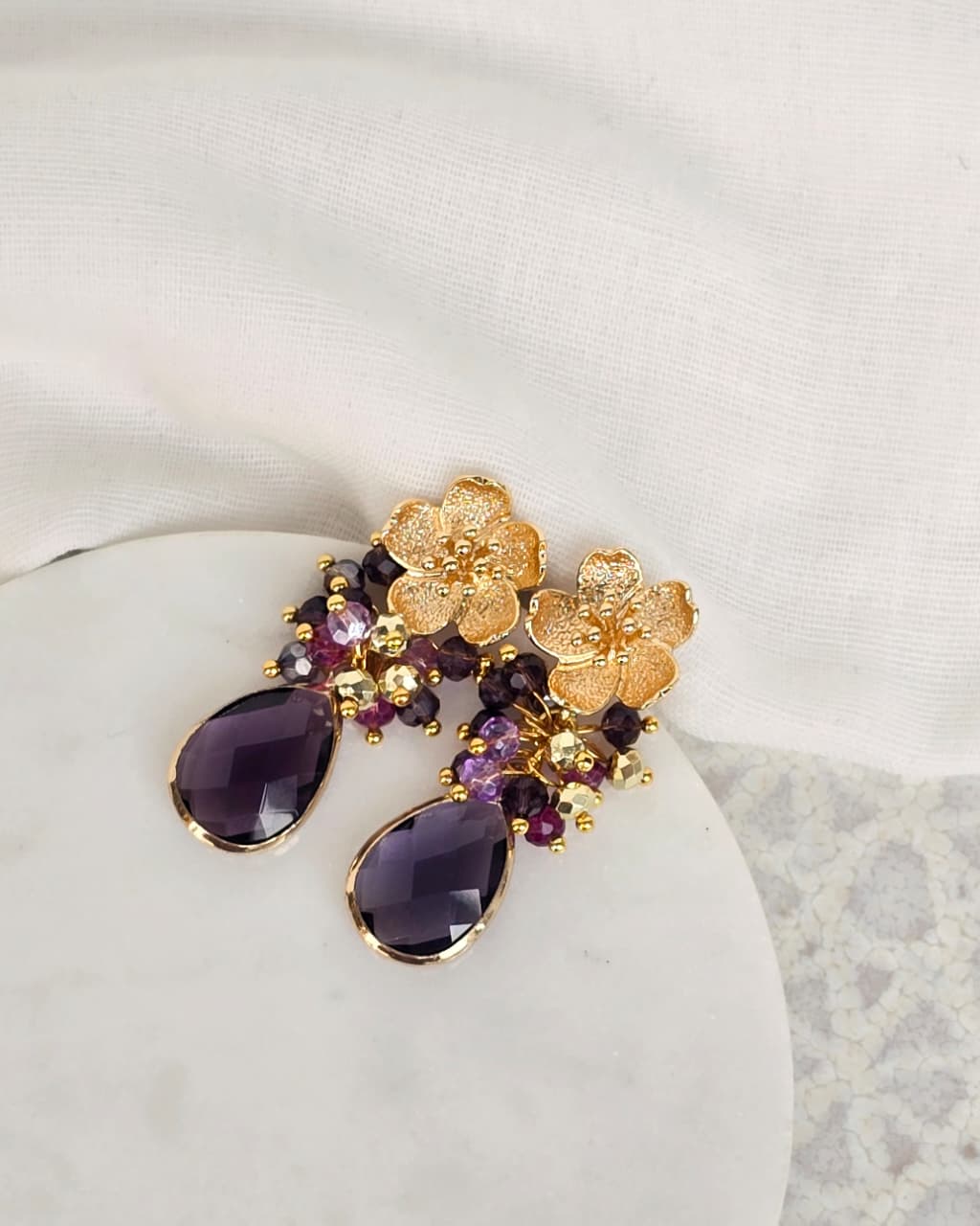 Aros flor con racimo morado