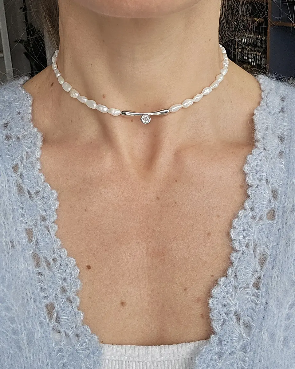 Choker perlas y circón al centro 3