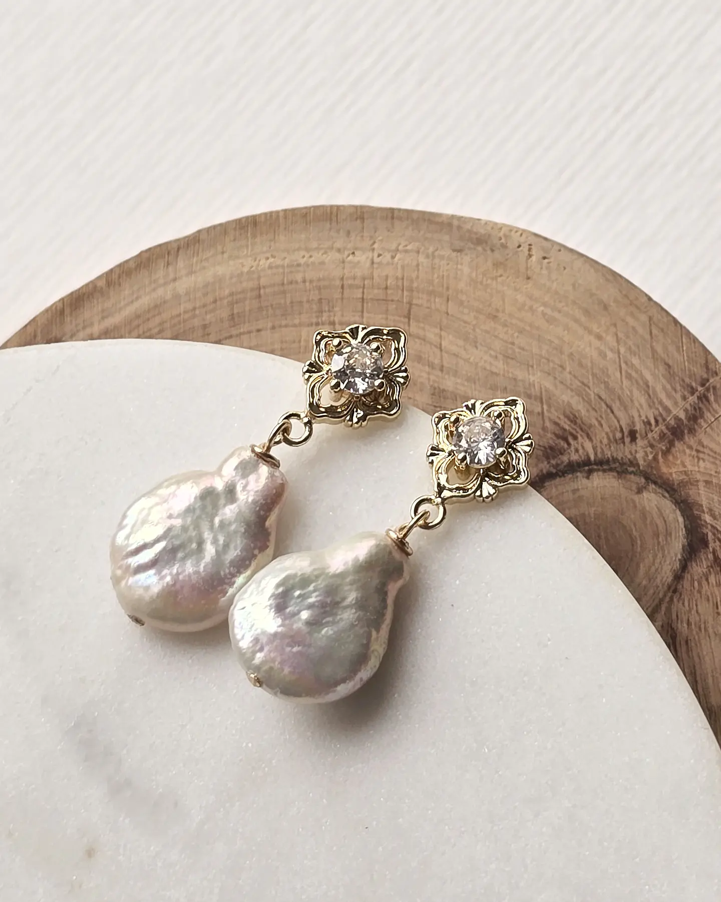 Aros rombo vintage con perla barroca oro 1