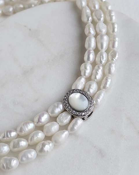 Choker perlas triple centro concha perla
