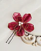 Pin flor frambuesa perlas - Miniatura 1