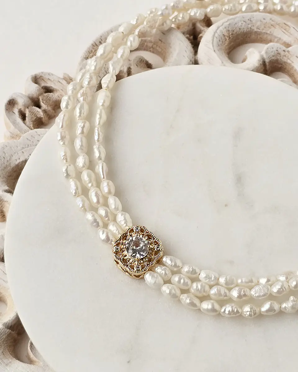 Choker tres corridas con centro vintage 1