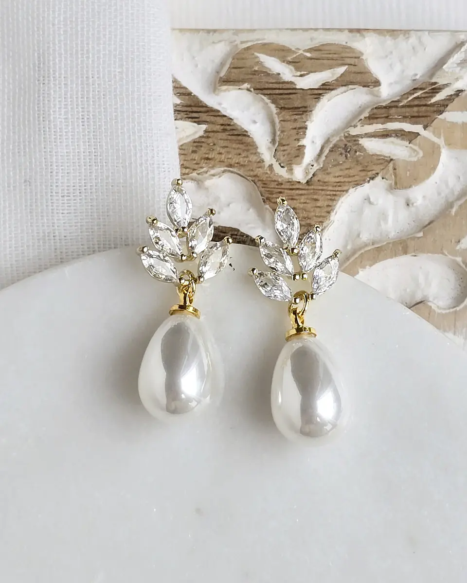 Aros circonitas perla chica gold 1