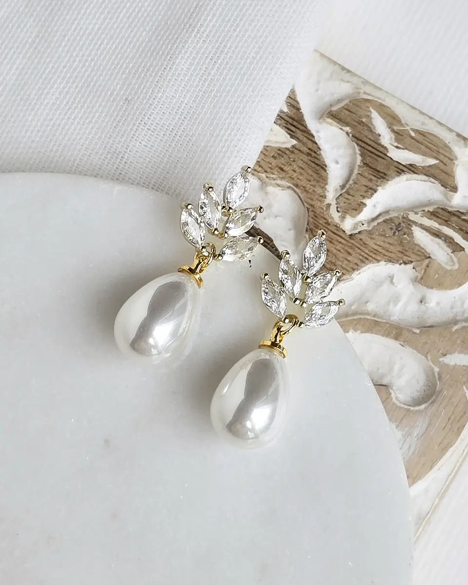 Aros circonitas perla chica gold 2