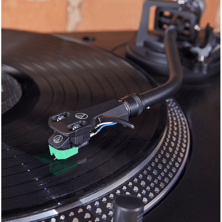 tornamesa Audio-Technica AT-LP120XUSB    2