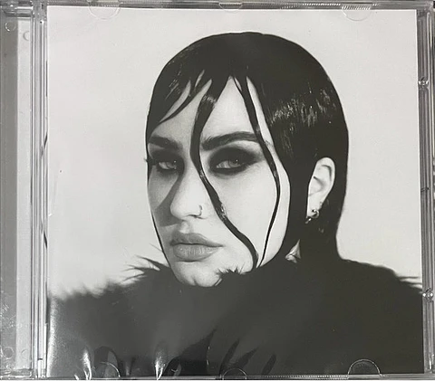 Demi Lovato – Revamped