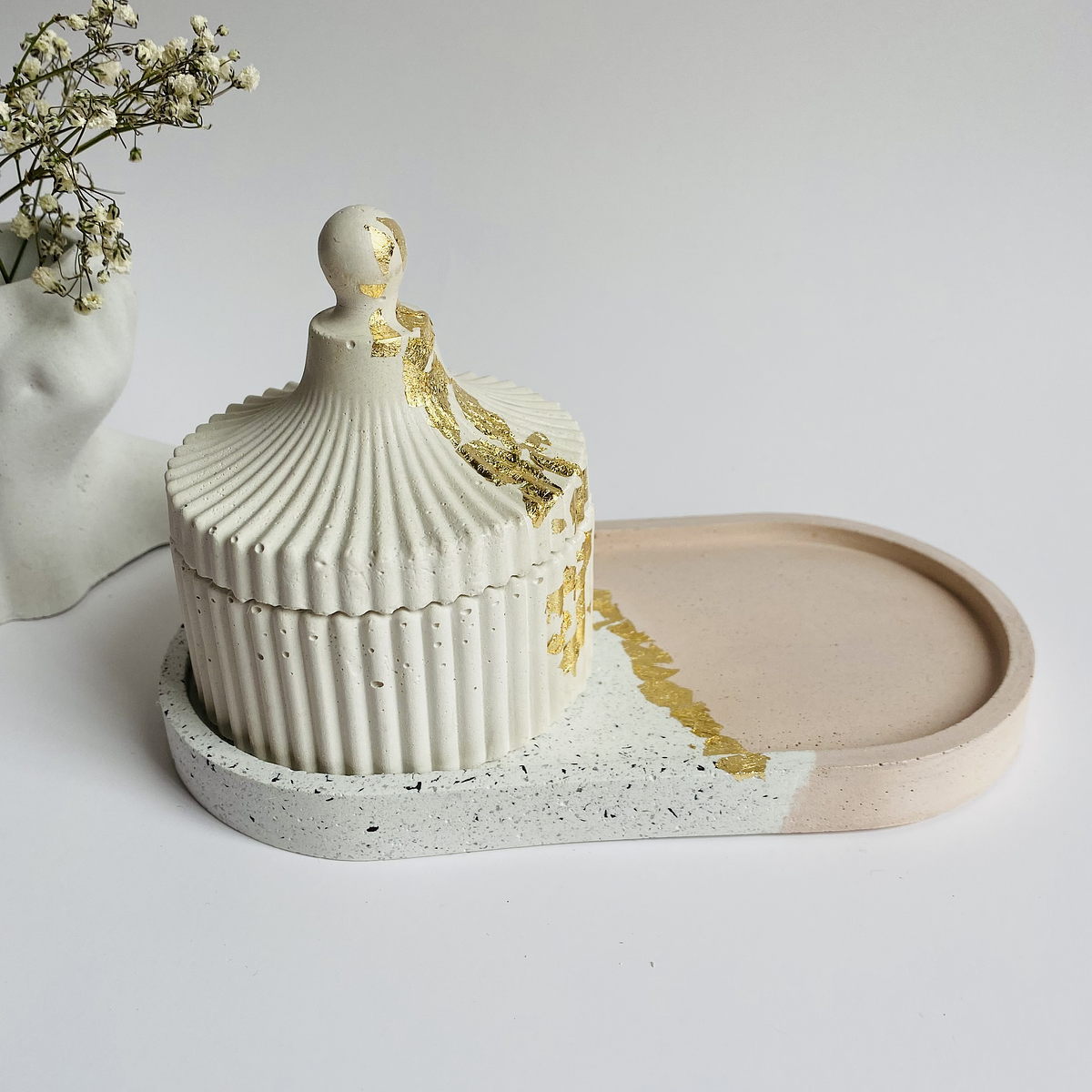 Set bandeja ovalada y joyero  4