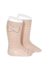 Calcetines altos con relieve y lazo