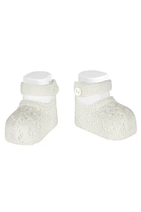 Patucos para bebé con calado conchas
