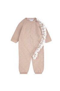 Pelele con relieve y puntilla de bolillo (Ref. 55923010)