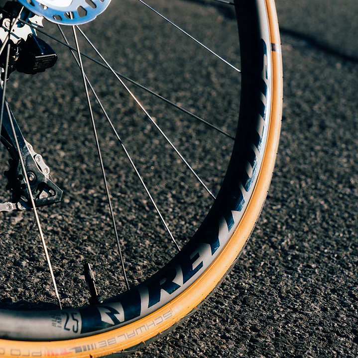 Ruedas Black Label 25 Pro F/Disco 8