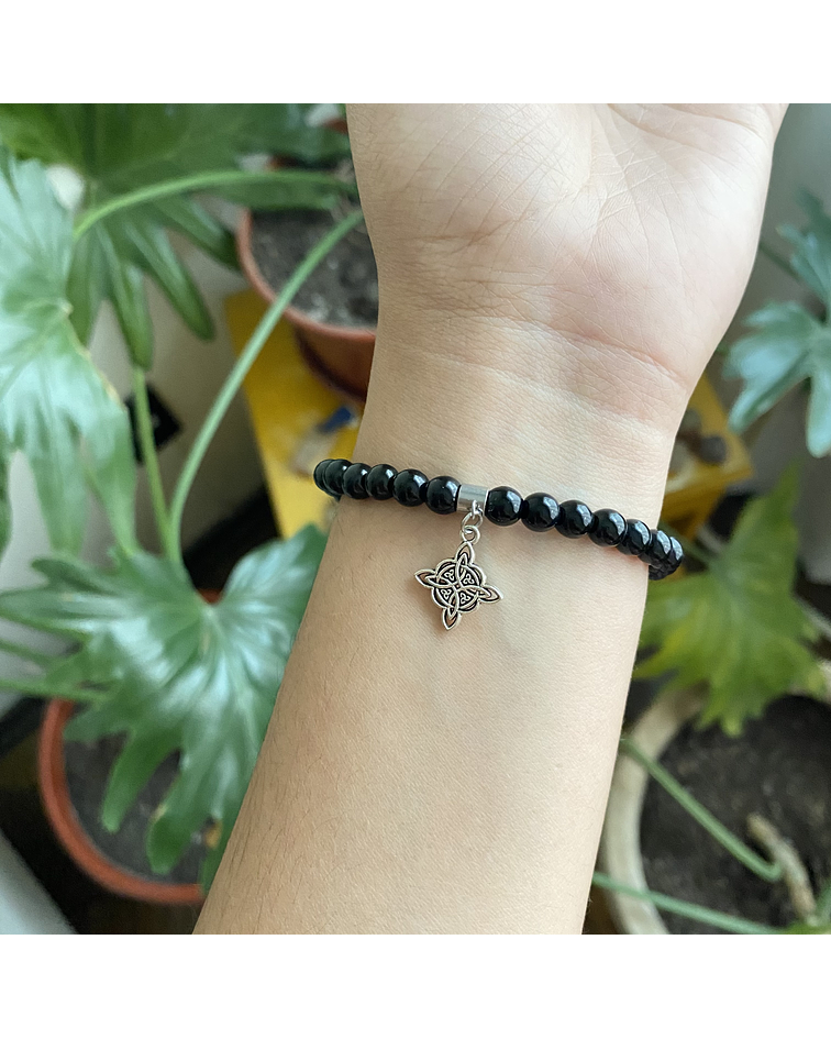 Pulsera nudo de bruja