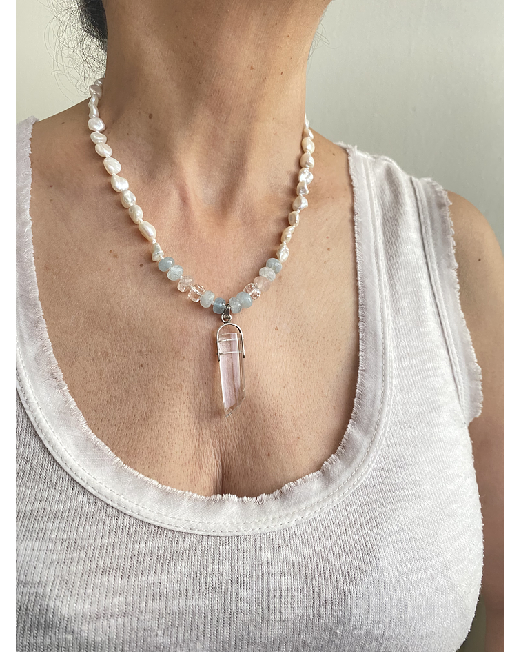 Collar perlas de rio, aguamarina y cuarzo cristal 
