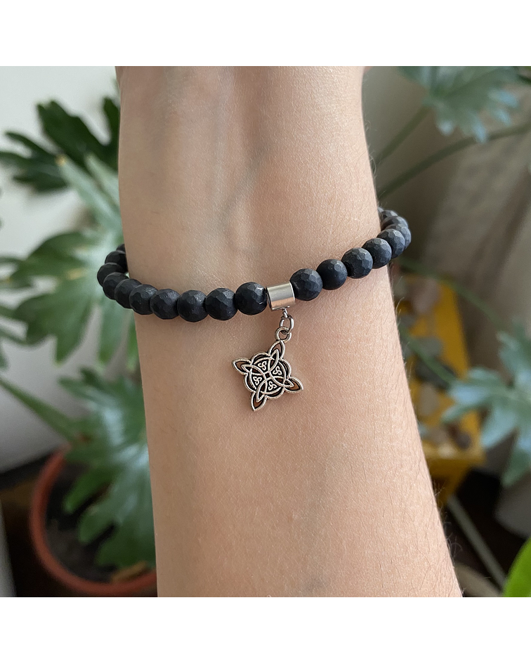 Pulsera turmalina nudo de bruja 6mm