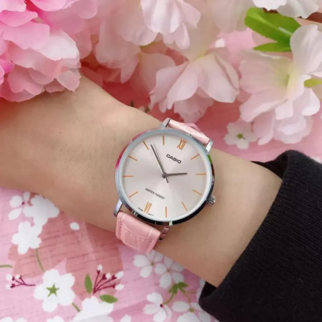 Reloj Casio mujer Modelo LTP-VT01L-4B 4