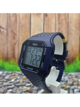 Reloj Q&Q Modelo M158J007Y