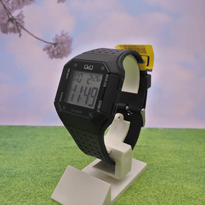 Reloj Q&Q Modelo M158J003Y 3