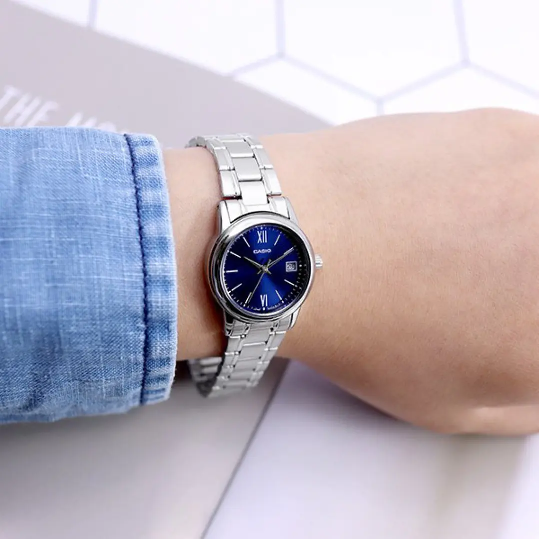 Reloj Casio mujer Modelo LTP-V002D-2B3 4