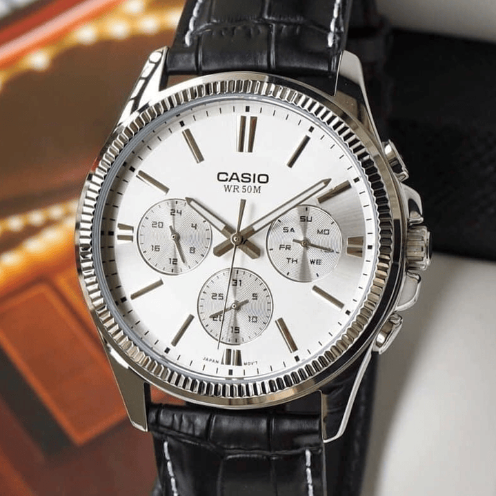 Reloj Casio hombre Modelo MTP-1375L-7AV 3