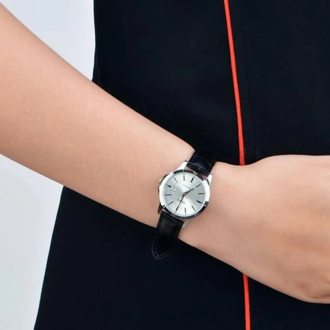 Reloj Casio mujer Modelo LTP-V004L-7A 5