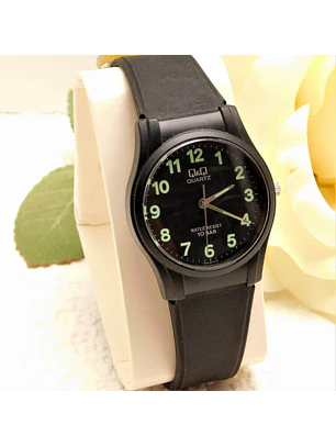 Reloj Q&Q Modelo VQ02J004Y
