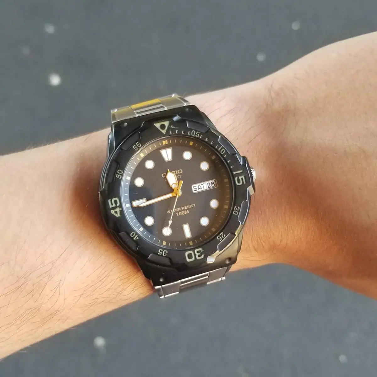 Orologio Casio MRW-200H-3B Uomo – Quarzo, Cinturino In Resina Nera, Quadrante 45mm, Sportivo E Affidabile