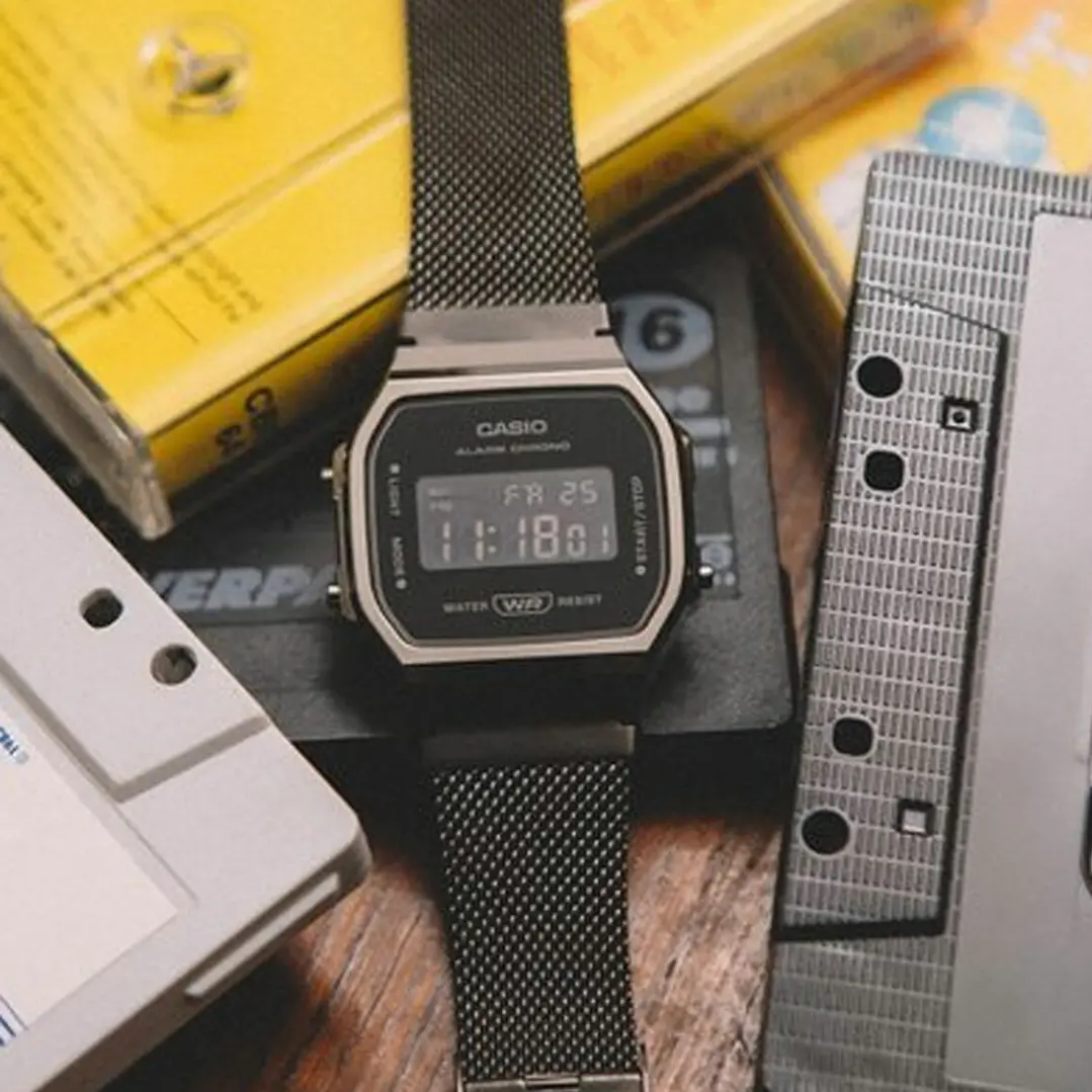 Reloj Casio vintage Modelo A-168WEMB-1B 2
