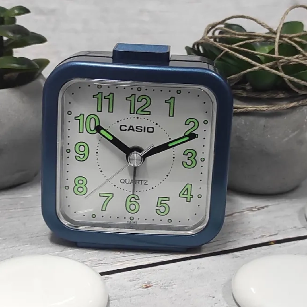 Reloj Casio Despertador TQ-141-2 2