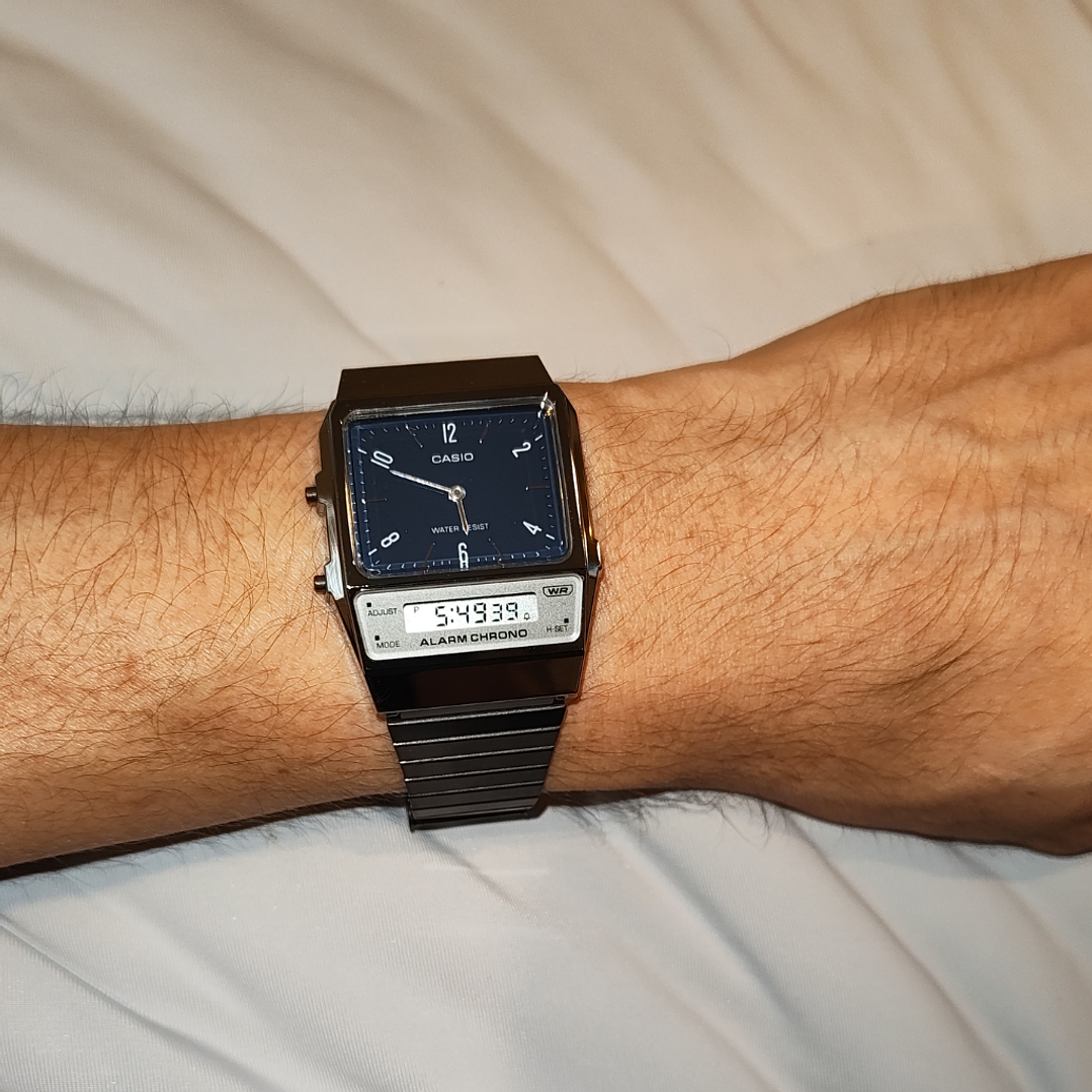 Reloj Casio hombre Modelo AQ-800EB-2A 4