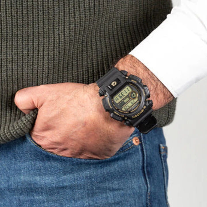 Reloj G-Shock Digital DW-9052GBX-1A9 3