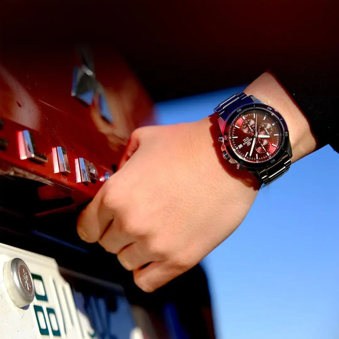 Reloj EDIFICE hombre Modelo EFR-526D-5C 4