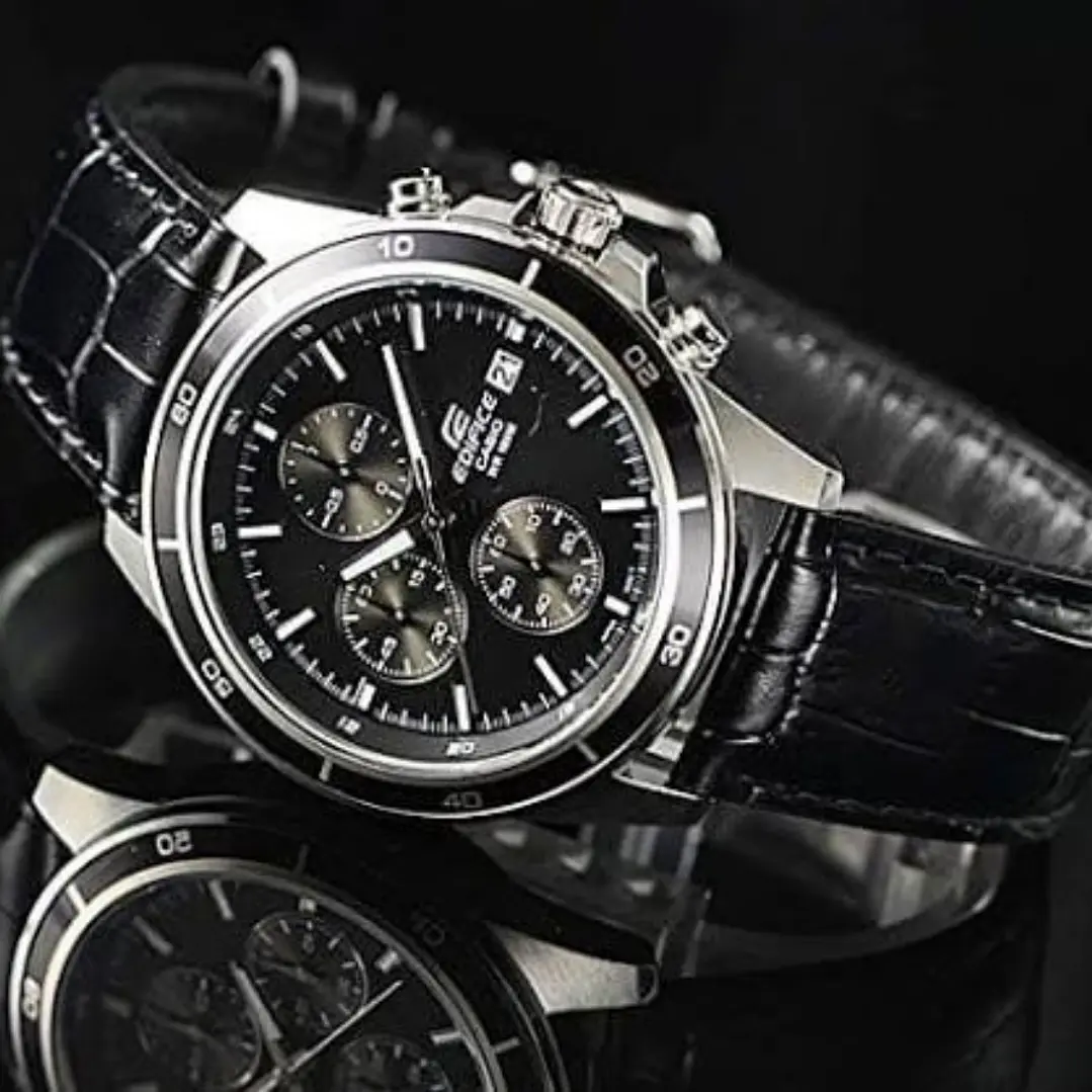 Reloj EDIFICE hombre Modelo EFR-526L-1A 2