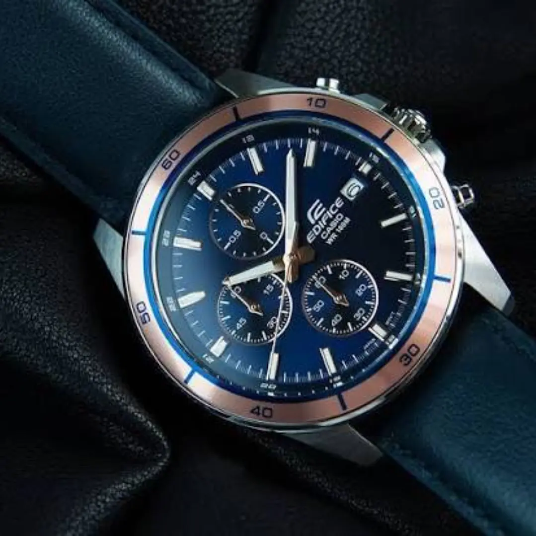 Reloj EDIFICE hombre Modelo EFR-526L-2A 3