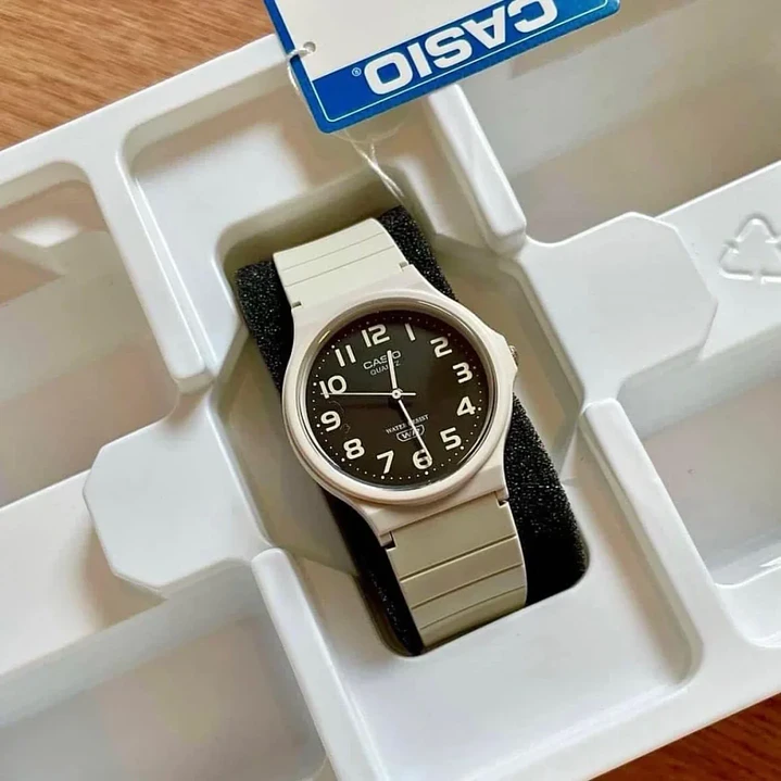 Reloj Casio Modelo MQ-24UC-8B 2