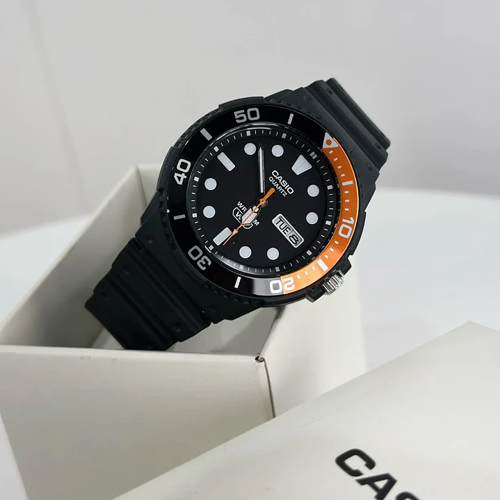 Reloj Casio hombre Modelo MRW-230H-1E4V 3