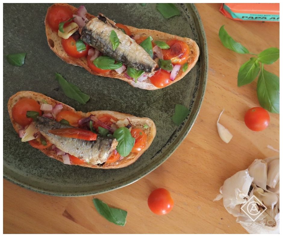 Bruschetta with spicy sardines