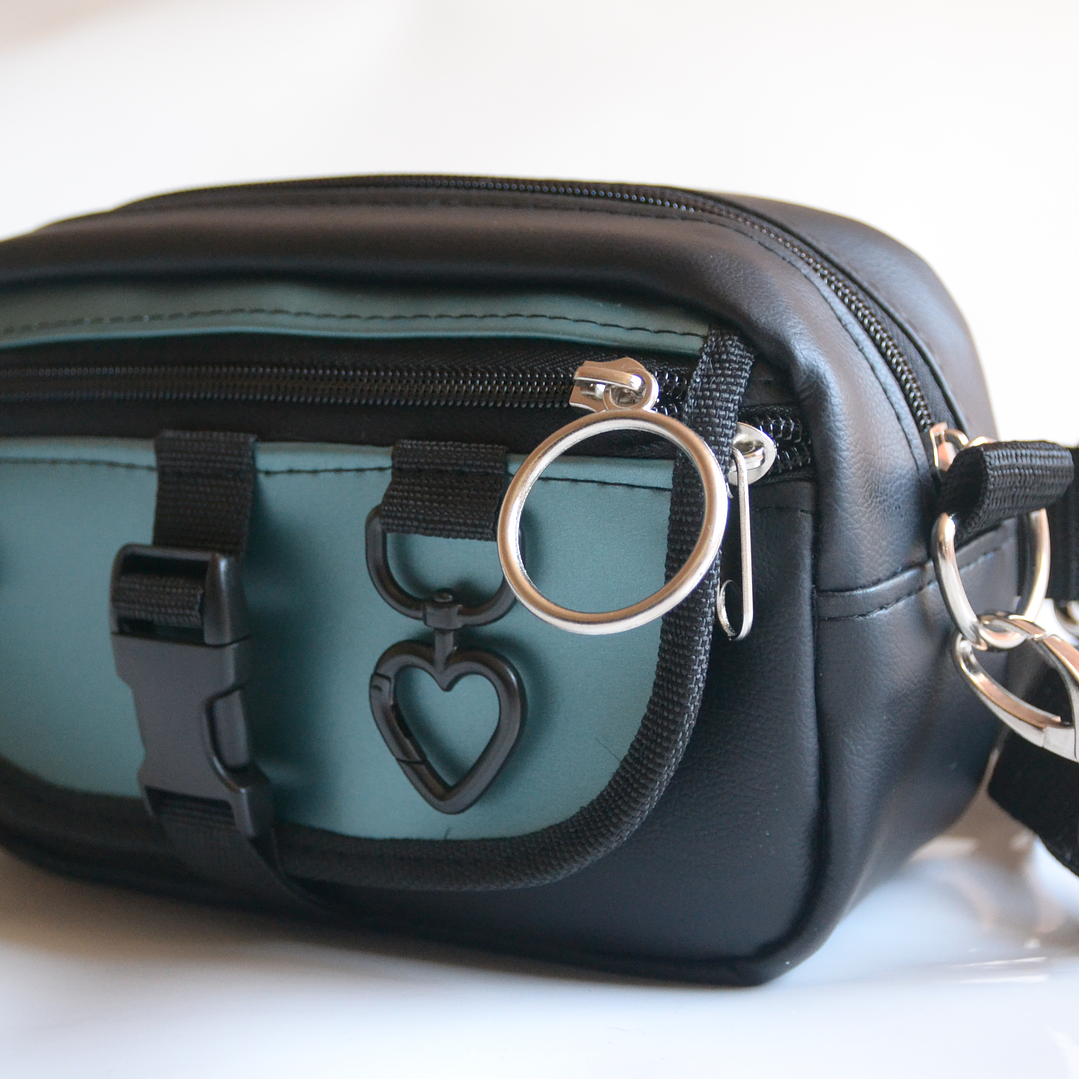 Full función cuerina negra + verde metalizado 1