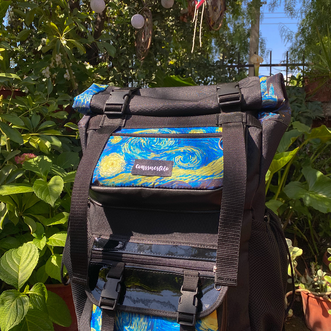 mochila roll top noche estrellada 42L 1