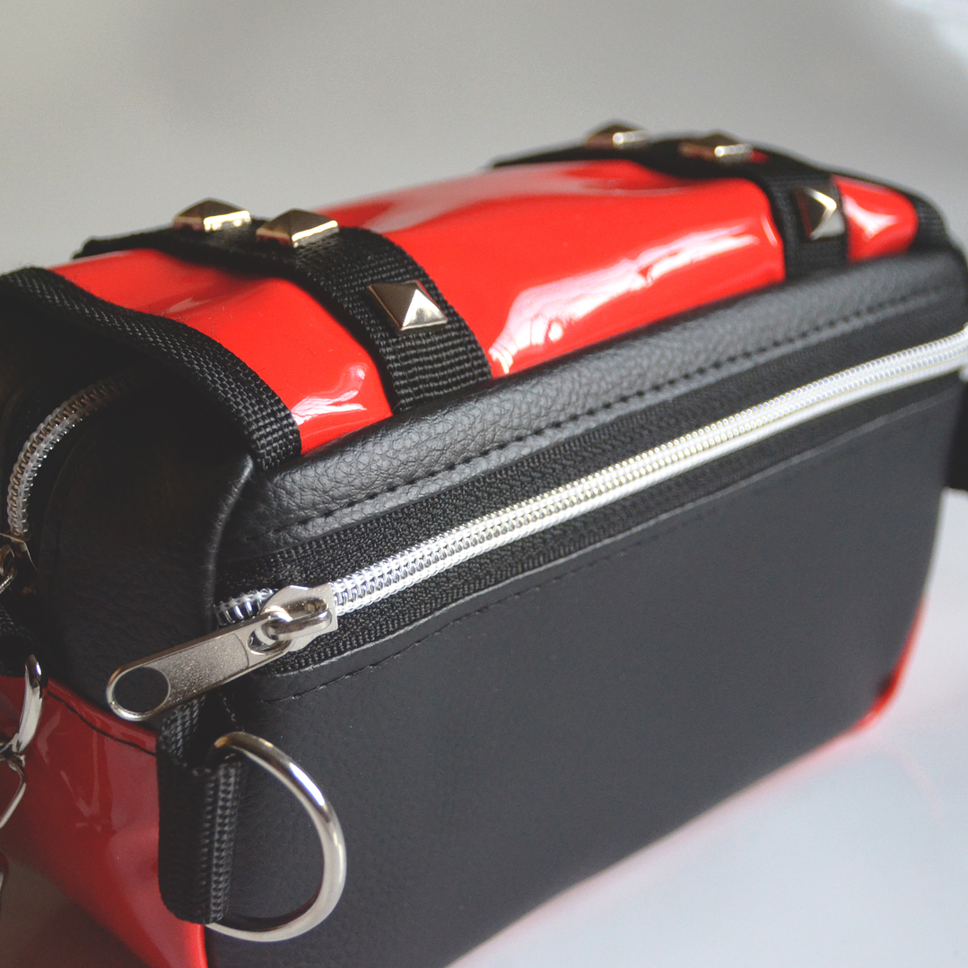 Full función charol rojo + cuerina 5