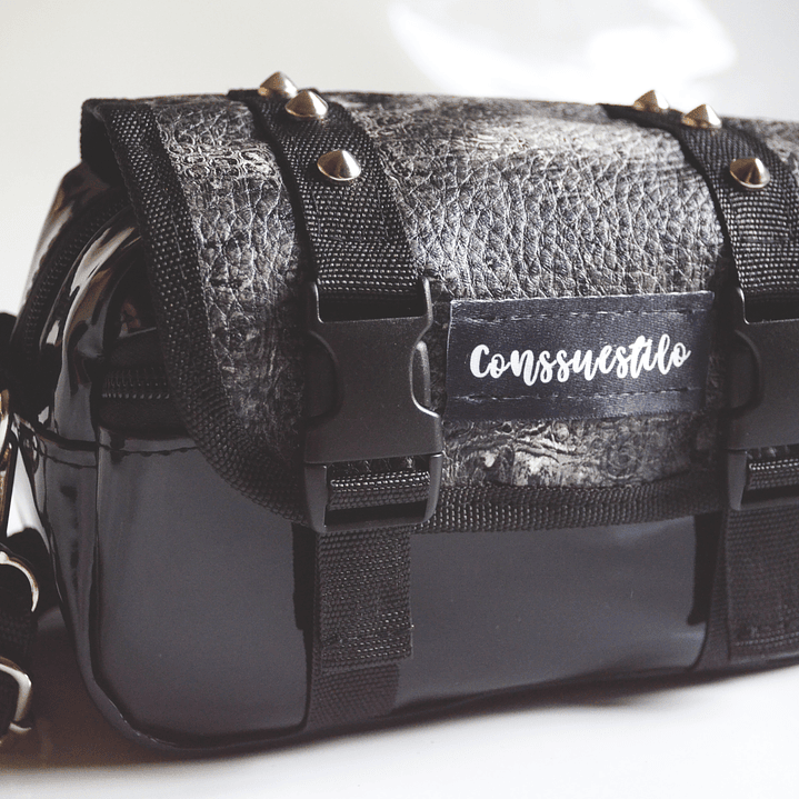 Full función cuerina + charol  2