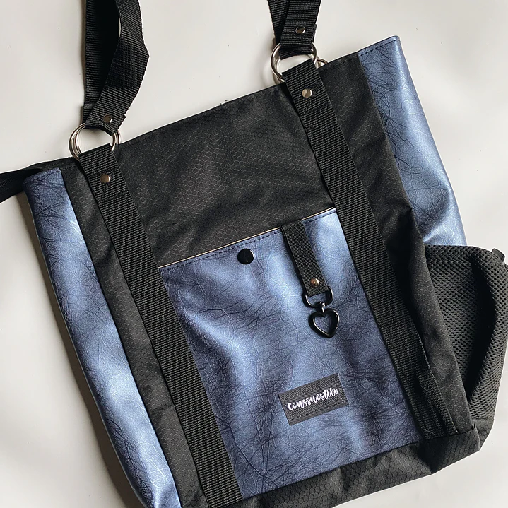 Totebag cuerina metalizada azul 1