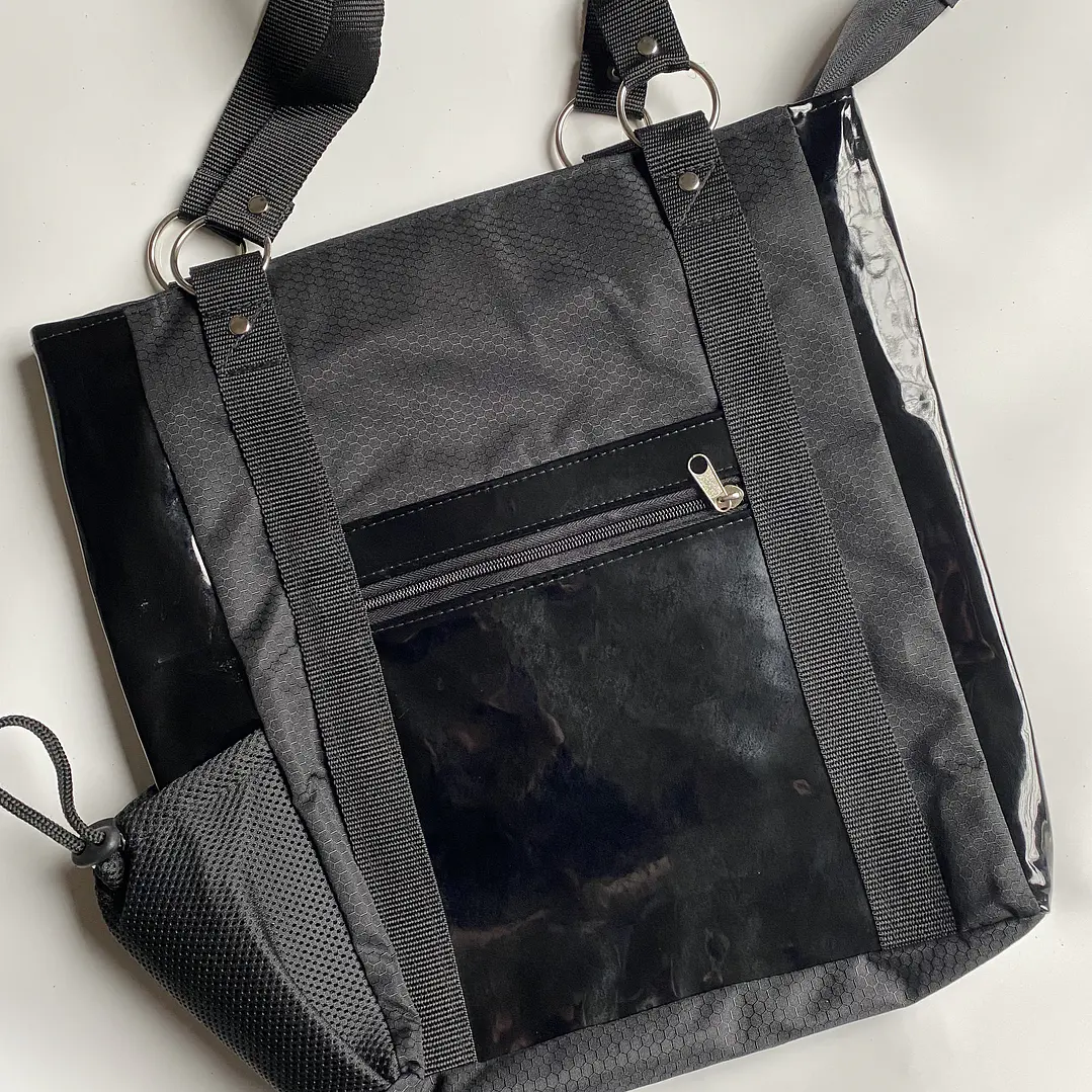 Totebag charol 🖤 2