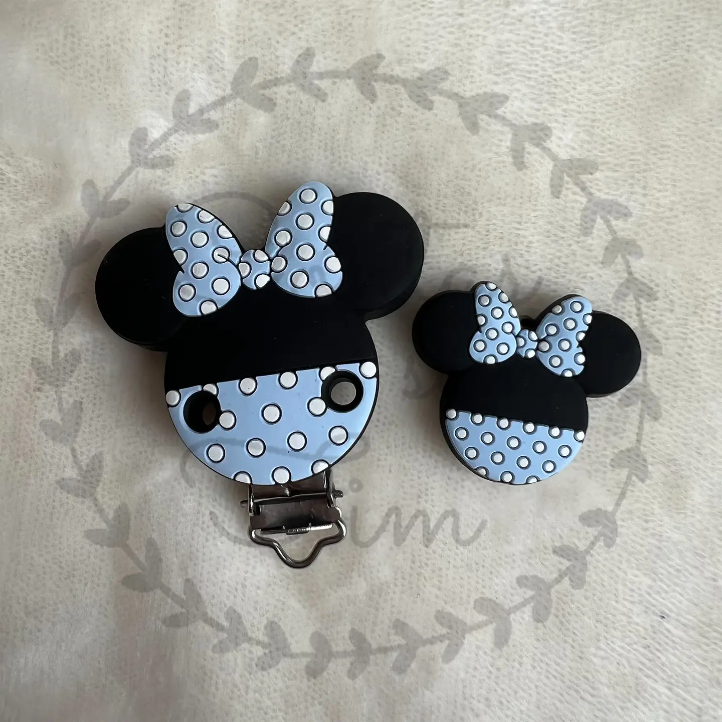 Minnie Dot 4